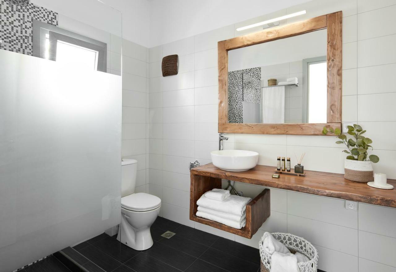 קרטראדוס Pnoi Luxury Suites מראה חיצוני תמונה